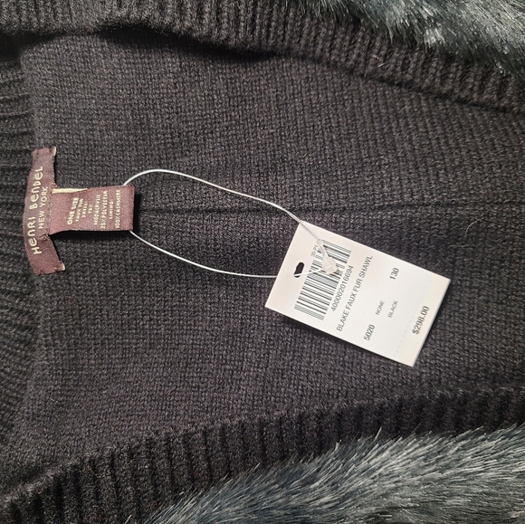 Henri Bendel Faux Fur Shrug Cape NWT - Picture 5 of 6